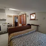 Rua Dell'arco 11 Πανσιόν 3*